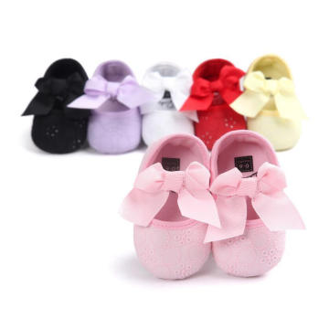 Zapatos de bebé para bebés pequeños de Prewalker con suela infantil